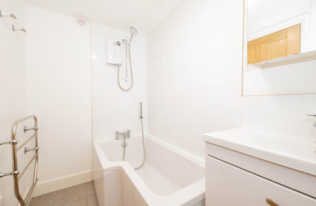 Property Bee - Lawday Place, Folly Hill, Farnham, GU9 0AA