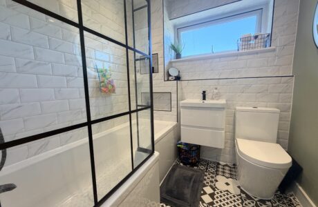 Property Bee - Lower Mill Field, Bagshot, Surrey