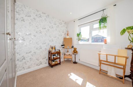 Property Bee - Borderside, Yateley, Hampshire, GU46