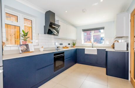 Property Bee - Borderside, Yateley, Hampshire, GU46