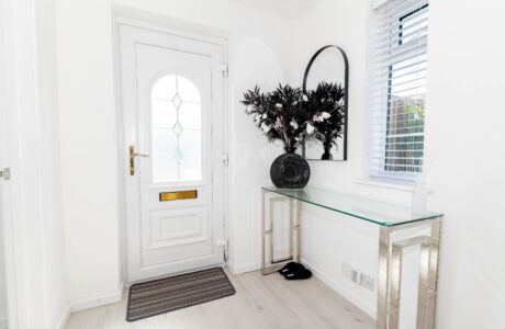 Property Bee - Hatherwood, Yateley, Hampshire, GU46