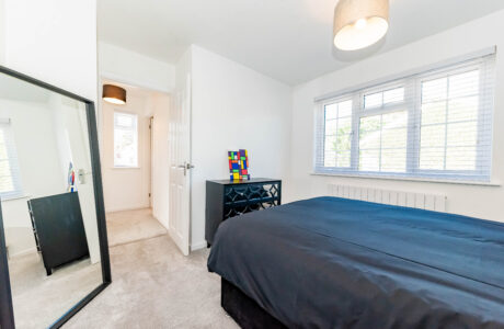 Property Bee - Hatherwood, Yateley, Hampshire, GU46