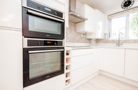 Property Bee - Ilex Close, Yateley, Hampshire, GU46
