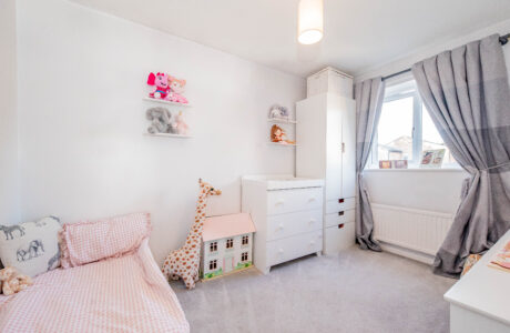 Property Bee - Ilex Close, Yateley, Hampshire, GU46