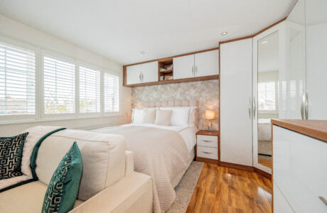 Property Bee - Turnstone End, Yateley, Hampshire, GU46