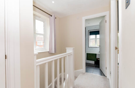 Property Bee - Rose Gardens, Farnborough, Hampshire, GU14