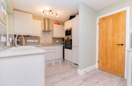 Property Bee - Rose Gardens, Farnborough, Hampshire, GU14