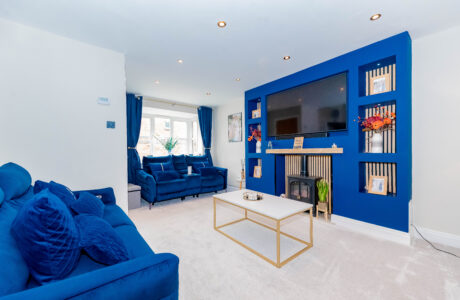 Property Bee - Rose Gardens, Farnborough, Hampshire, GU14