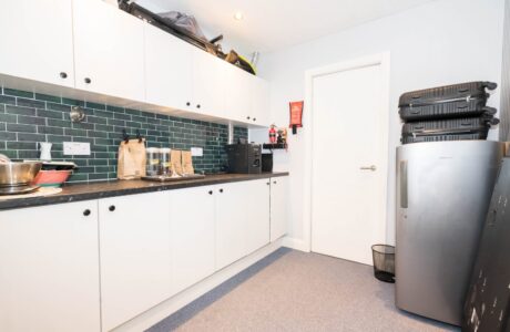 Property Bee - Rose Gardens, Farnborough, Hampshire, GU14