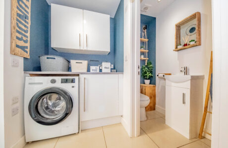 Property Bee - Minstead Drive, Yateley, Hampshire, GU46