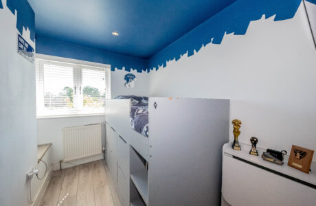 Property Bee - Minstead Drive, Yateley, Hampshire, GU46