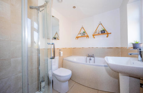 Property Bee - Minstead Drive, Yateley, Hampshire, GU46