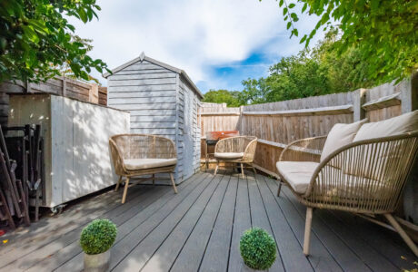 Property Bee - Hungerford Close, Sandhurst, Berkshire, GU47