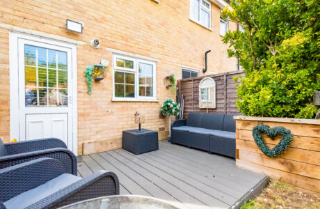 Property Bee - Hungerford Close, Sandhurst, Berkshire, GU47