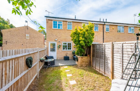 Property Bee - Hungerford Close, Sandhurst, Berkshire, GU47