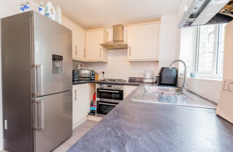 Property Bee - Hungerford Close, Sandhurst, Berkshire, GU47