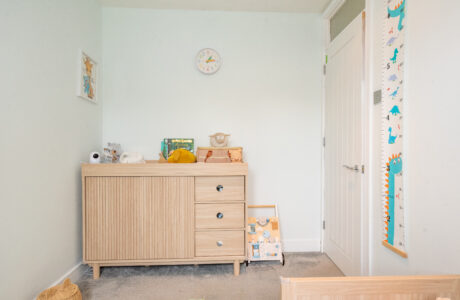 Property Bee - Ryves Avenue, Yateley, Hampshire, GU46