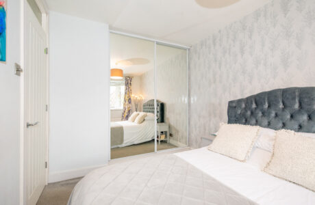 Property Bee - Ryves Avenue, Yateley, Hampshire, GU46