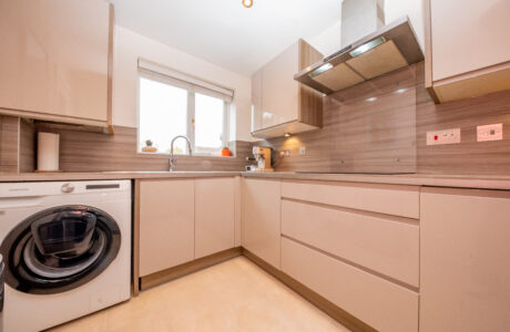 Property Bee - Ryves Avenue, Yateley, Hampshire, GU46